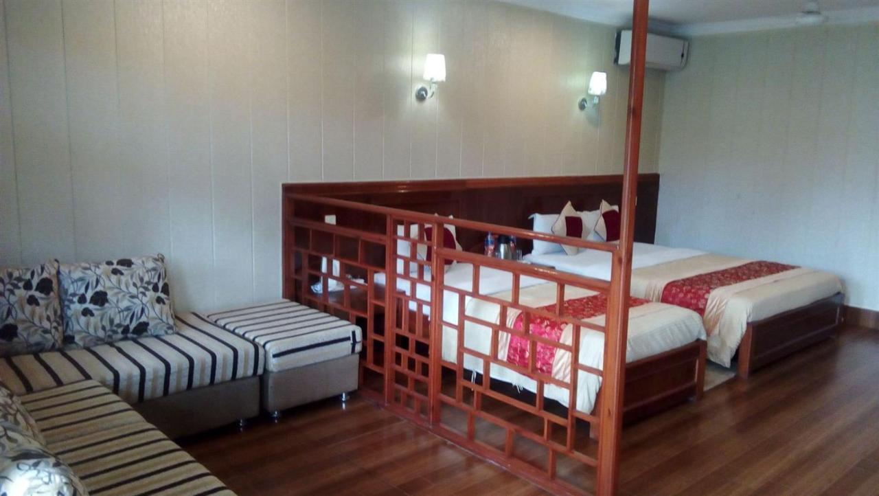 Hotel Wildlife Camp Саураха Экстерьер фото